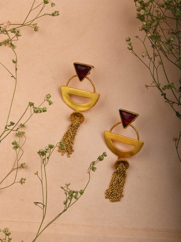 Sensational Earring for occasions with beautiful moment.