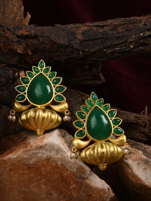 Introducing Gold plated fashionable Black colour onyx stone Stud Earring.