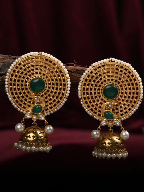 Design on festivals functions by choosing this beautiful handcrafted earring with freshwater pearls.