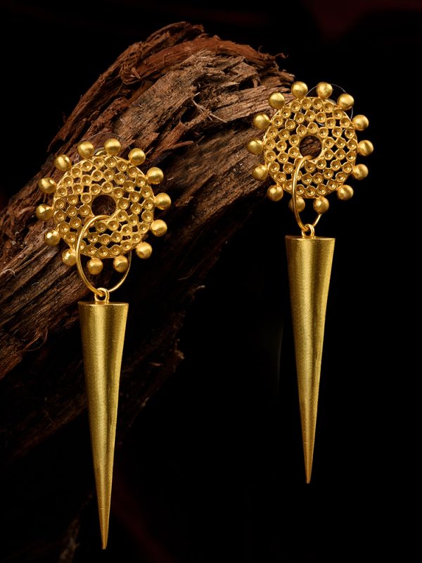 Set trend for upcoming season of festival contemporary tunnel  earring