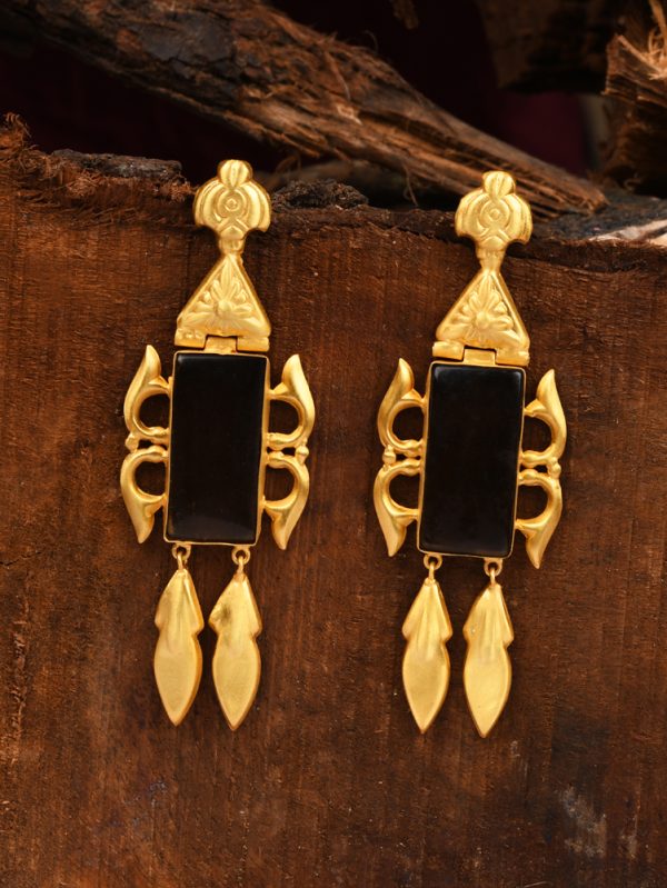 Earrings make you feel an absolute royalty when you put it on ear.