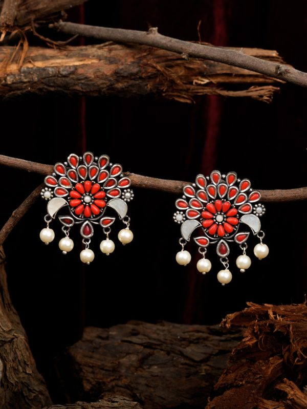 Symmetry in Flower with petals chosen to creates most realistic Earrings for women and girls.