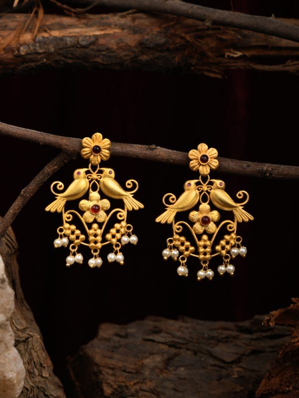Traditional Floral Pattern with Birds in Gold Plated and Gold balls.