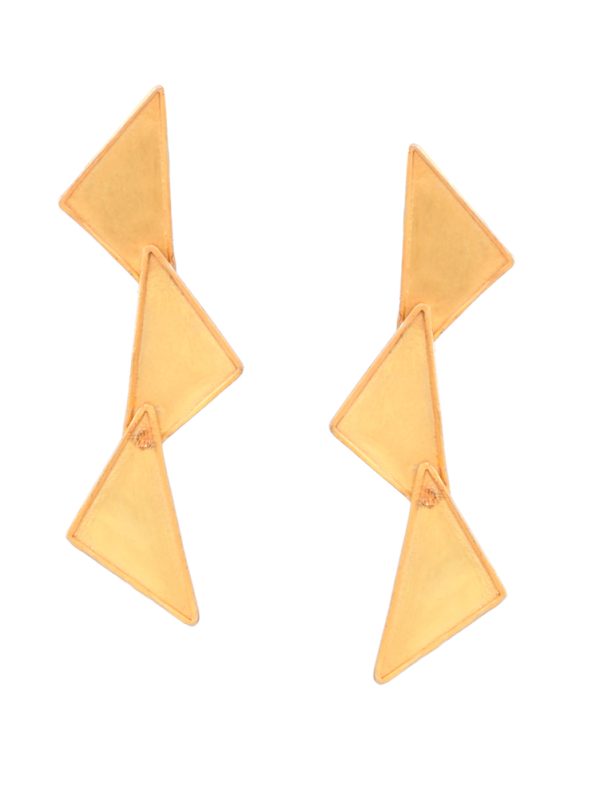 Beautifully crafted 3 triangulous pattern hand-crafted nicely.