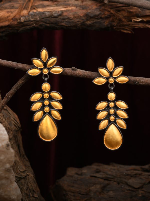 Earrings reveals floral and leaf view in Two Tone with Matte Finish.
