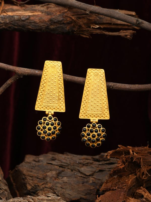 Absolutely lovely creation with Texture and black Onyx.