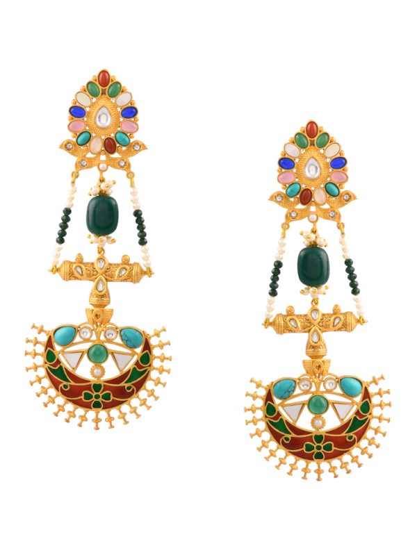 DAZZLING EARRING WITH MULTI STONE MAKE IT EXTREMELY REGAL