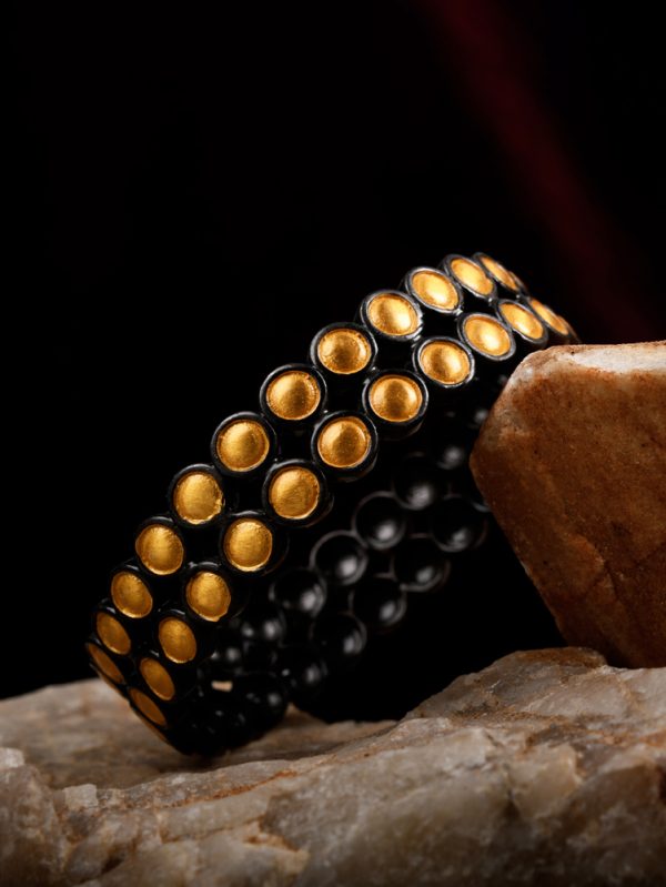 Jaipur Lane Impeccable Luxurious High Quality with Craftmanship with Rounds.