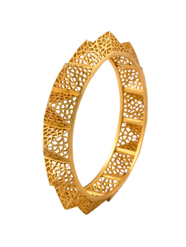 "Bangle is crafted with refined texture & immaculate karigiri".