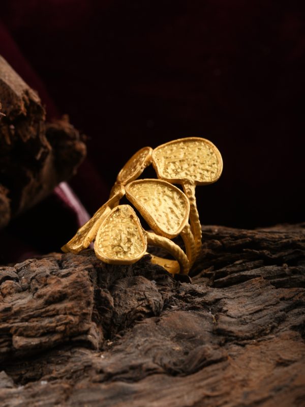 Ring by Jaipur Lane reflects ethos of dynasty entrenched in skills of craftsmanship.
