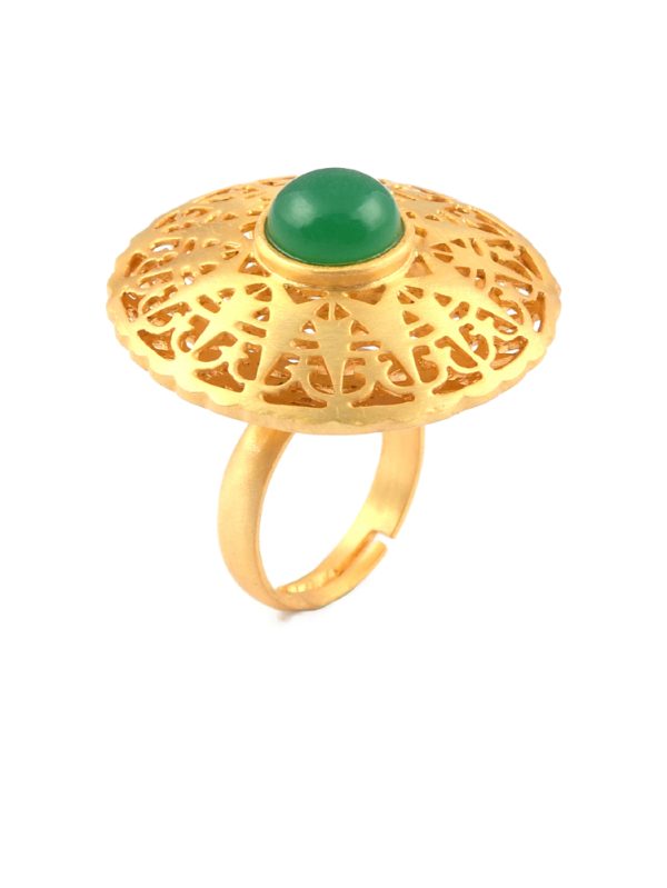 This ring is crafted using indicator stamping work and texted sheet.