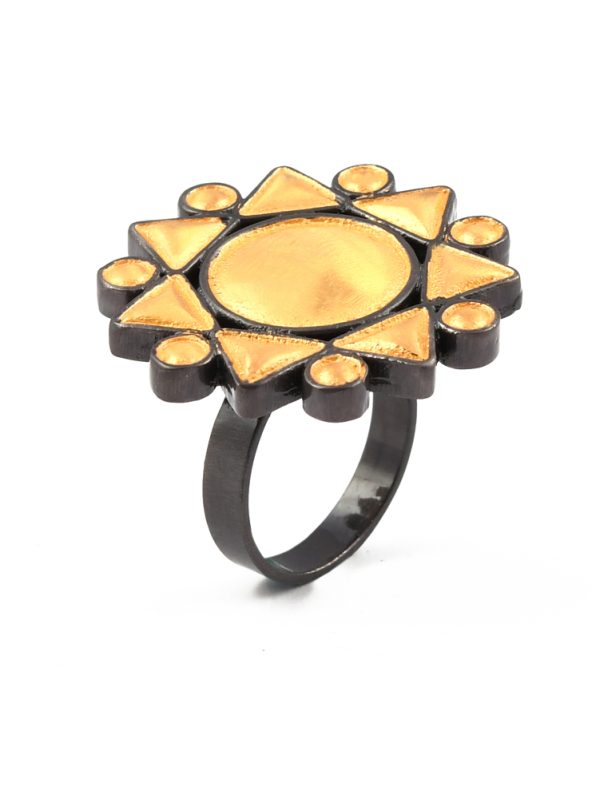 Ring is effortlessly captivating women wedding attire with floral look .