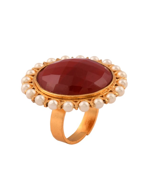 Intricate detailing of texture & Red stone make ring shining.